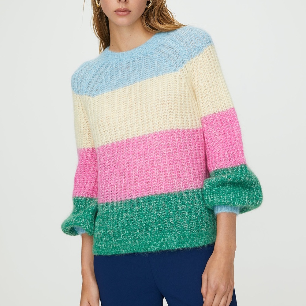 Aritzia Saba sweater